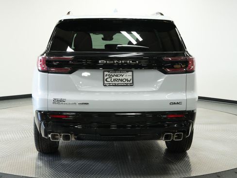 New 2026 GMC Acadia Denali Ultimate w/ LPO, Floor Liner Package AWD/4WD image 6