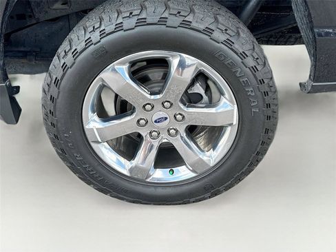 Used 2021 Ford F150 Lariat image 37