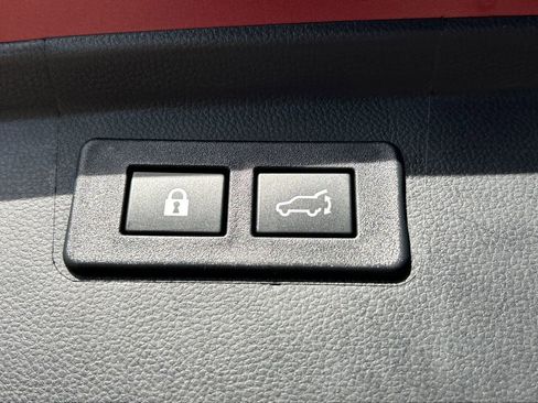 Certified 2025 Subaru Outback Premium w/ Popular Package #1A image 10