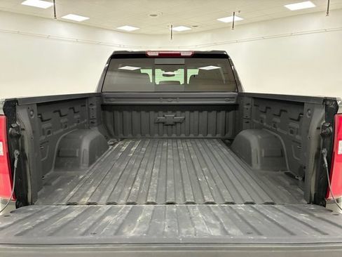 Used 2025 Chevrolet Silverado 1500 RST AWD/4WD image 17