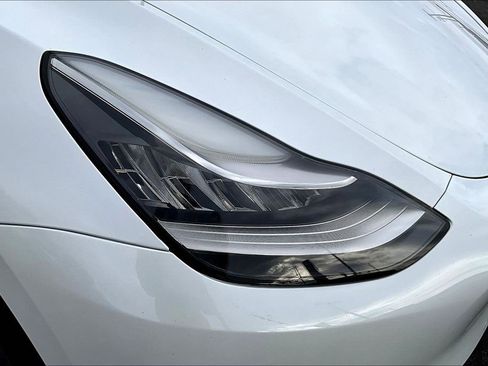 Used 2020 Tesla Model Y Long Range image 28