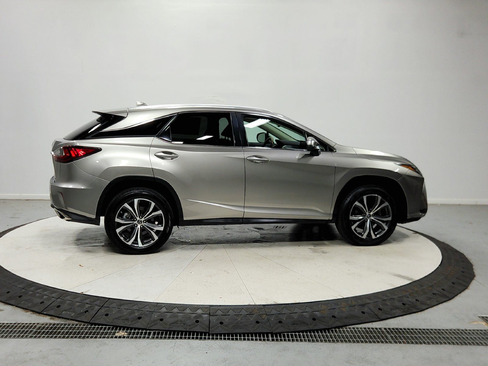 Used 2019 Lexus RX 350 FWD image 9
