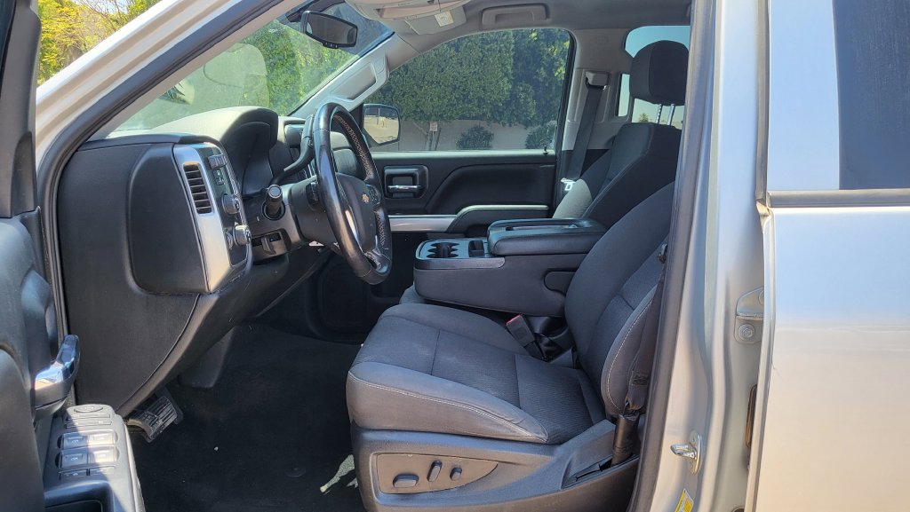 Used 2018 Chevrolet Silverado 1500 LT w/ All Star Edition AWD/4WD image 26