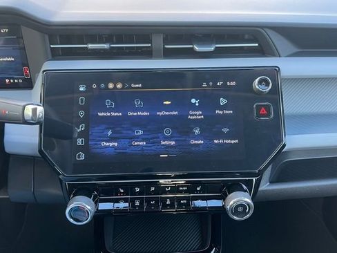 New 2027 Chevrolet Bolt LT w/ Comfort Package FWD image 26