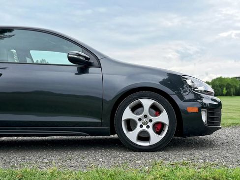 Used 2010 Volkswagen GTI 2-Door FWD image 7