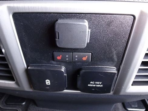 Used 2022 Ford F250 Platinum w/ FX4 Off-Road Package AWD/4WD image 21