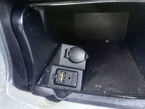 Used 2017 Toyota Camry SE FWD image 31