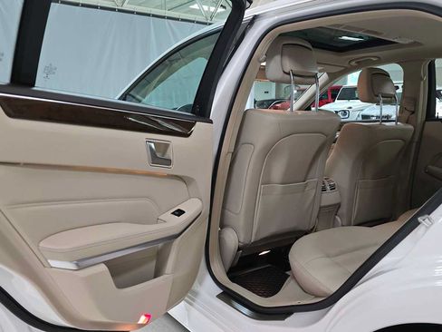 Certified 2016 Mercedes-Benz E 350 Sedan image 15