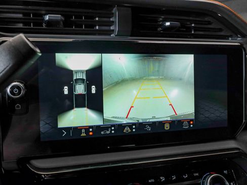 Used 2025 GMC Sierra 3500 AT4 w/ AT4 Premium Plus Package image 24