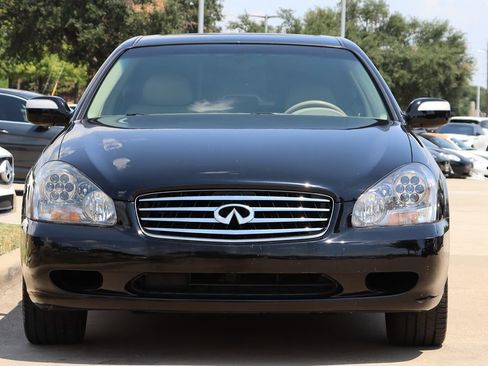 Used 2004 INFINITI Q45 Premium image 3
