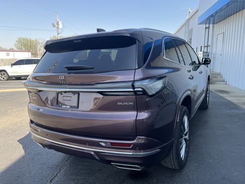 Used 2025 Buick Enclave Avenir w/ Super Cruise Package image 8