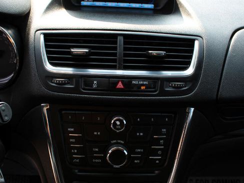 Used 2016 Buick Encore FWD image 24