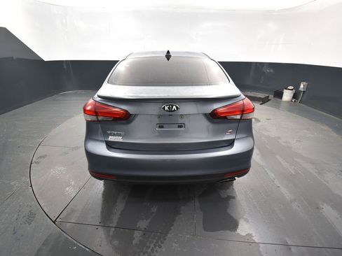 Used 2017 Kia Forte S image 8