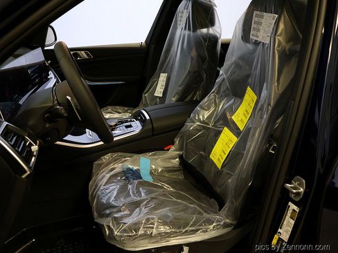 New 2026 BMW X5 xDrive50e w/ M Sport Package image 11