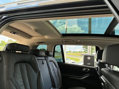 Used 2020 BMW X7 xDrive40i w/ Premium Package AWD/4WD image 25