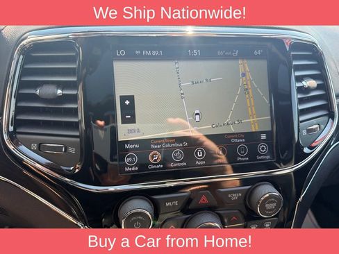 Used 2020 Jeep Grand Cherokee Overland AWD/4WD image 19
