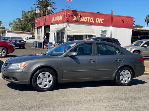 Used 2009 Hyundai Sonata GLS image 3