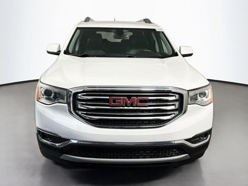 Used 2017 GMC Acadia SLT FWD image 2