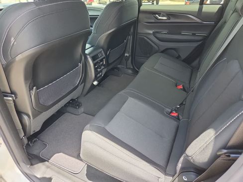 New 2026 Jeep Grand Cherokee Laredo X RWD image 21