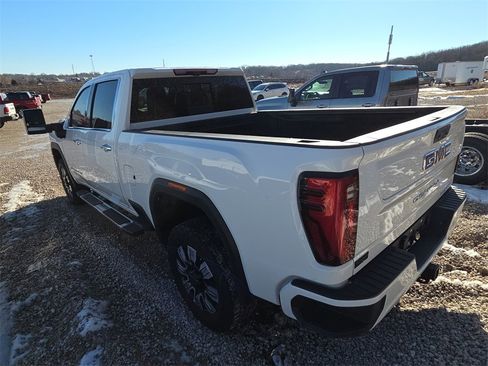 Used 2025 GMC Sierra 2500 Denali w/ Denali Reserve Package image 4