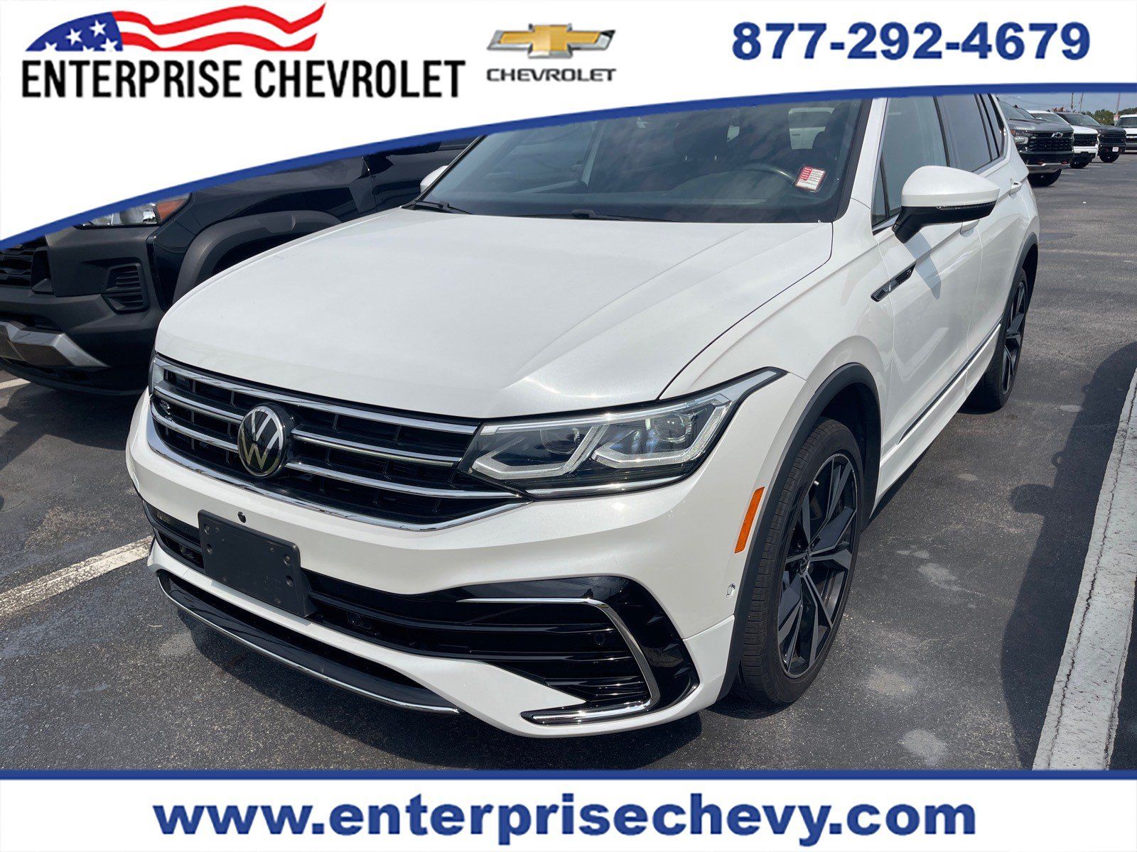 Used 2023 Volkswagen Tiguan SEL R-Line AWD/4WD image 1