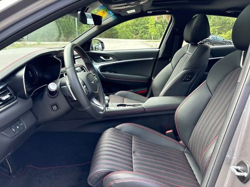 Used 2025 Genesis G70 3.3T Advanced RWD image 6