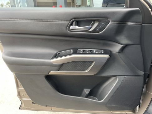 Certified 2024 Nissan Pathfinder Platinum w/ Cargo Package image 10