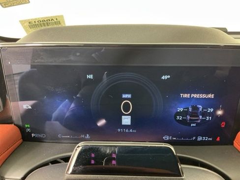 Used 2025 Lincoln Aviator Reserve w/ Equipment Group 201A image 20