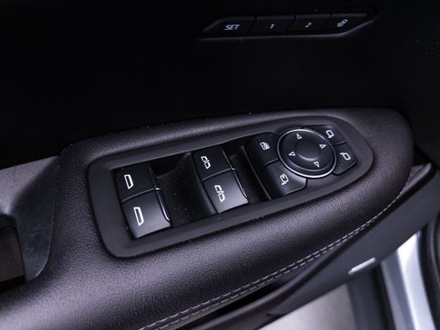 Used 2023 Cadillac XT5 Premium Luxury FWD image 17