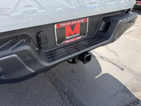 New 2026 Ford Ranger XLT w/ FX4 Off-Road Package AWD/4WD image 12