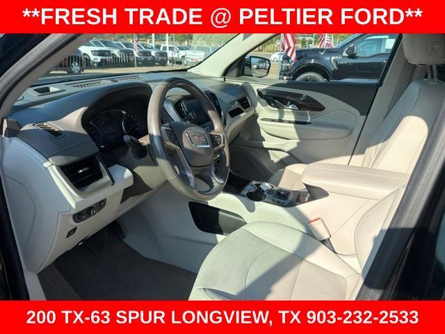 Used 2020 GMC Terrain Denali w/ Denali Premium Package FWD image 6