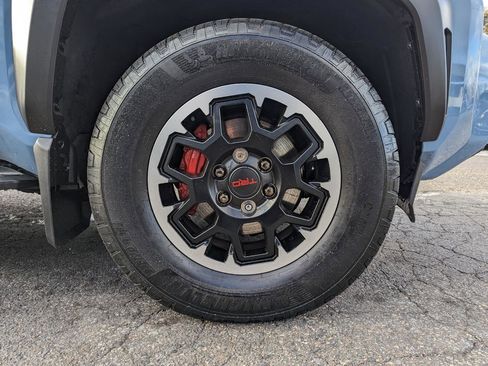 Used 2025 Toyota 4Runner TRD Off-Road AWD/4WD image 53