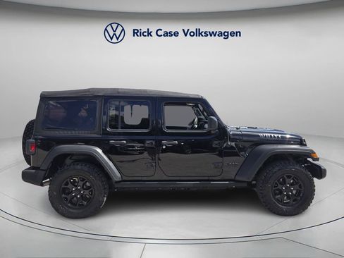 Used 2022 Jeep Wrangler Unlimited Sport image 3