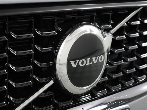 Certified 2024 Volvo S60 B5 Core image 27