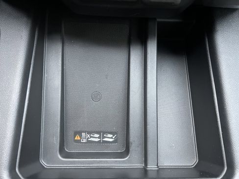 Used 2019 Chevrolet Silverado 1500 High Country w/ Technology Package image 25