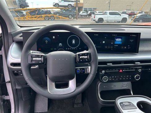 New 2026 Hyundai Ioniq 9 SEL image 14