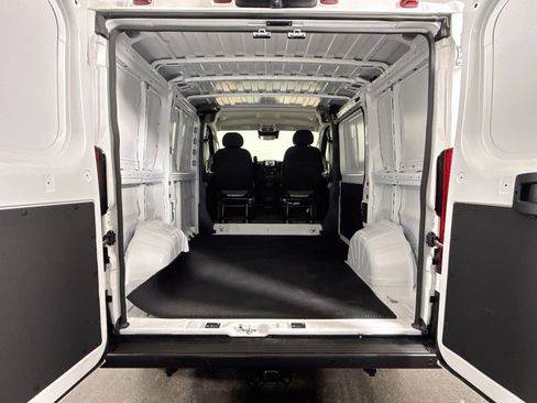 Used 2024 RAM ProMaster 1500 w/ Safety Group FWD image 32