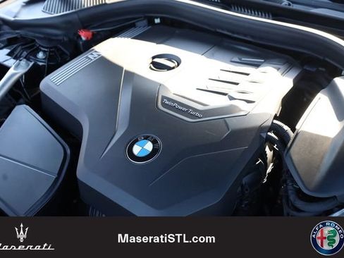 Used 2023 BMW 530i xDrive w/ Premium Package image 9