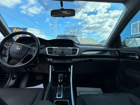 Used 2017 Honda Accord LX image 12