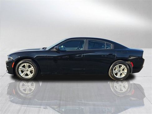 Used 2021 Dodge Charger SXT w/ Leather Interior Group image 3