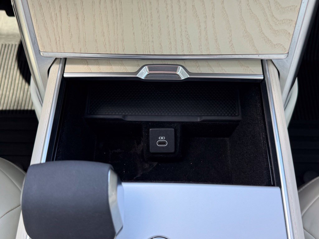 Certified 2024 Land Rover Range Rover SE AWD/4WD image 20