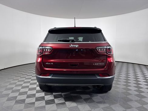 Used 2022 Jeep Compass Limited AWD/4WD image 11