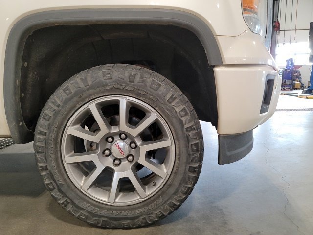 Used 2015 GMC Sierra 1500 Denali AWD/4WD image 15