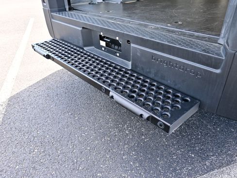 Used 2024 Chevrolet Brightdrop 600 w/ Commercial Equipment Package AWD/4WD image 11