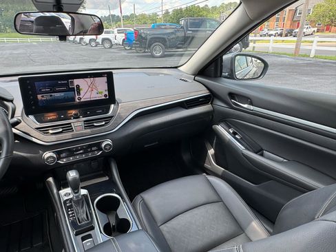 Used 2024 Nissan Altima 2.5 SL image 19