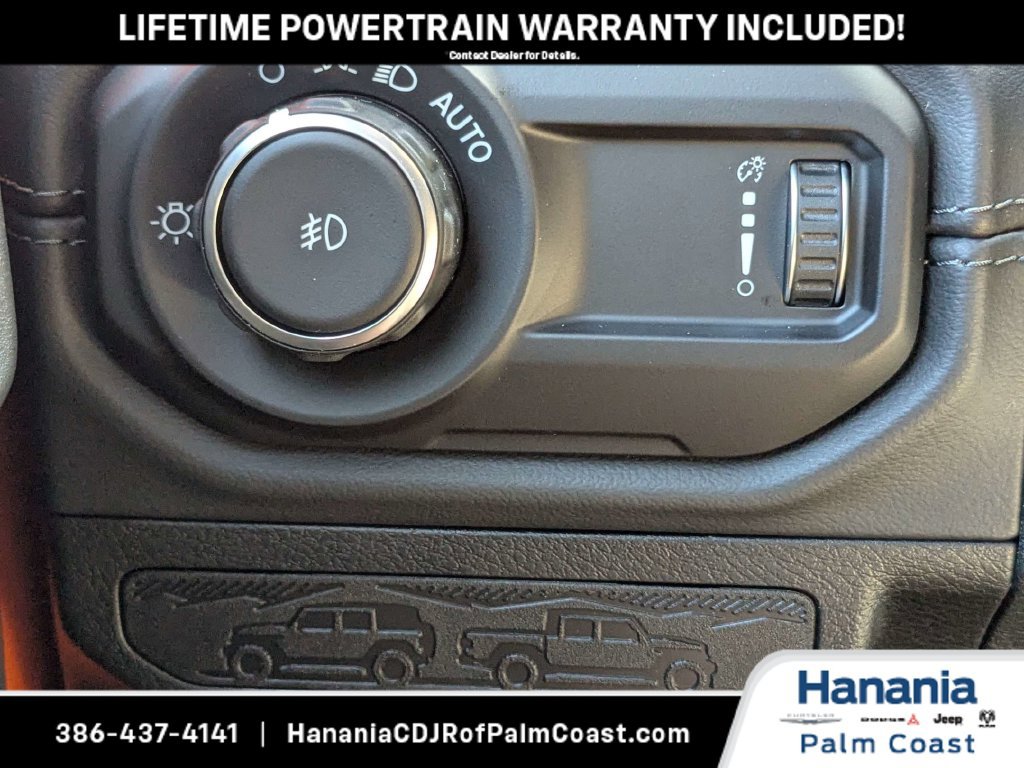 New 2026 Jeep Wrangler Unlimited Sahara w/ Whitecap Package AWD/4WD image 24