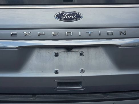 Used 2023 Ford Expedition Platinum AWD/4WD image 35