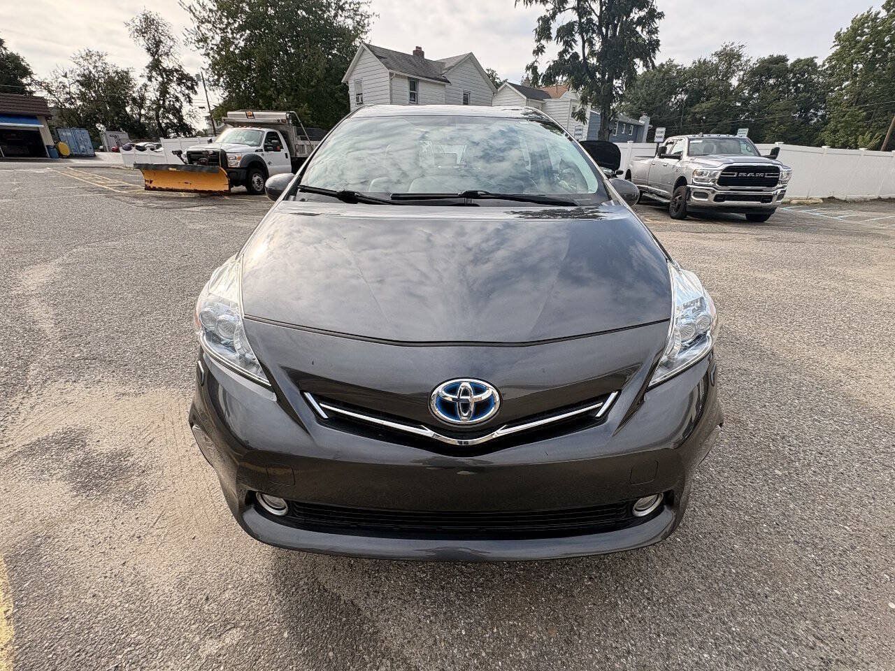 Used 2012 Toyota Prius V Five FWD image 3