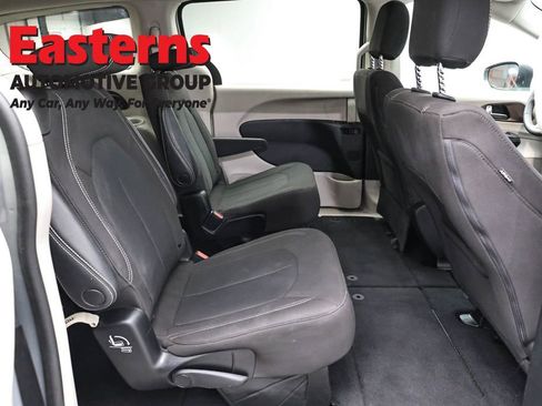 Used 2023 Chrysler Voyager LX FWD image 24