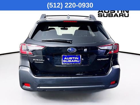 Used 2025 Subaru Outback Premium AWD/4WD image 7